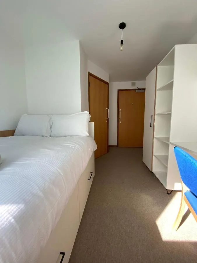 Inn Regency Hall Smart Cheltenham Ensuite Rooms B United Kingdom